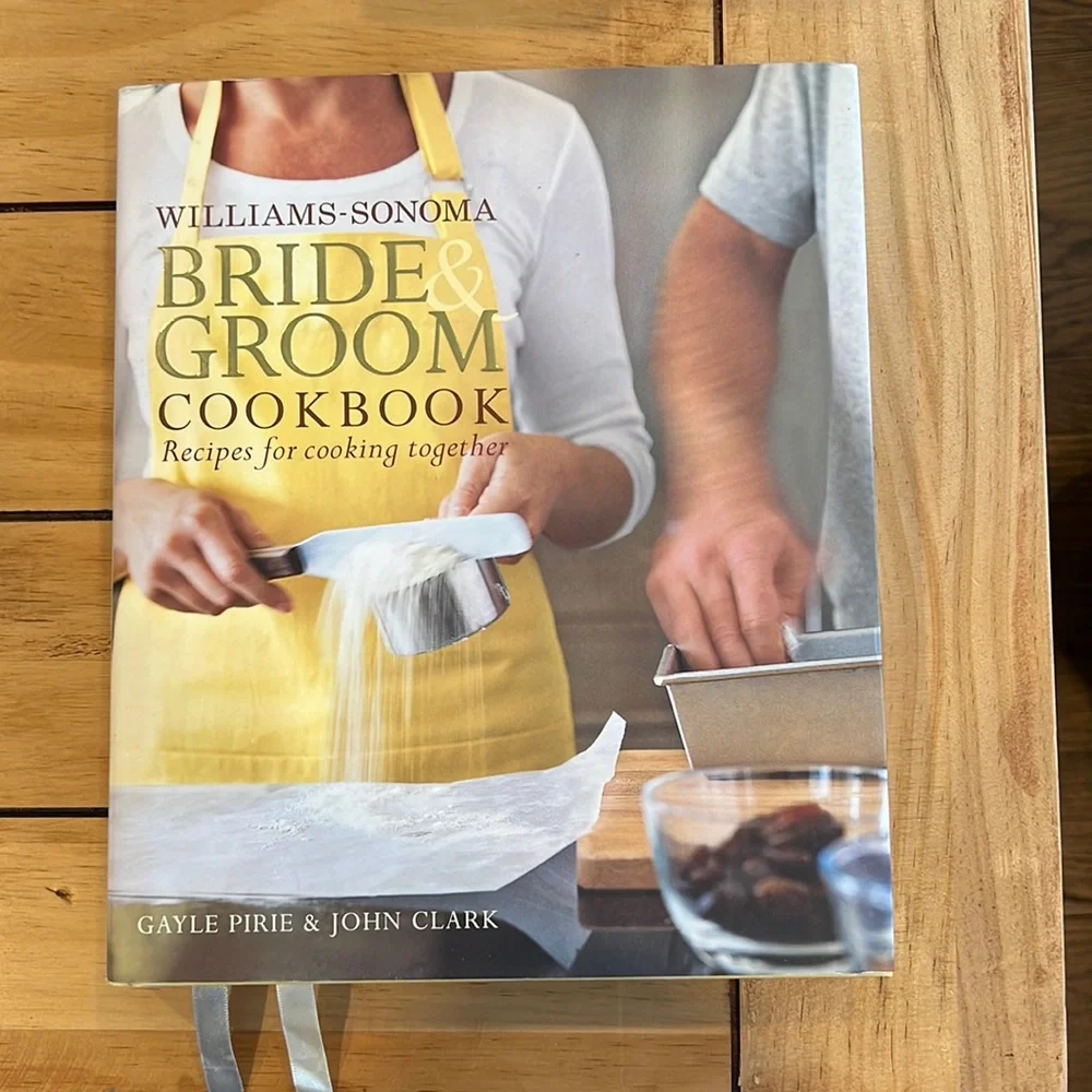 Williams Sonoma Bride & Groom Cookbook EUC. Never used!
